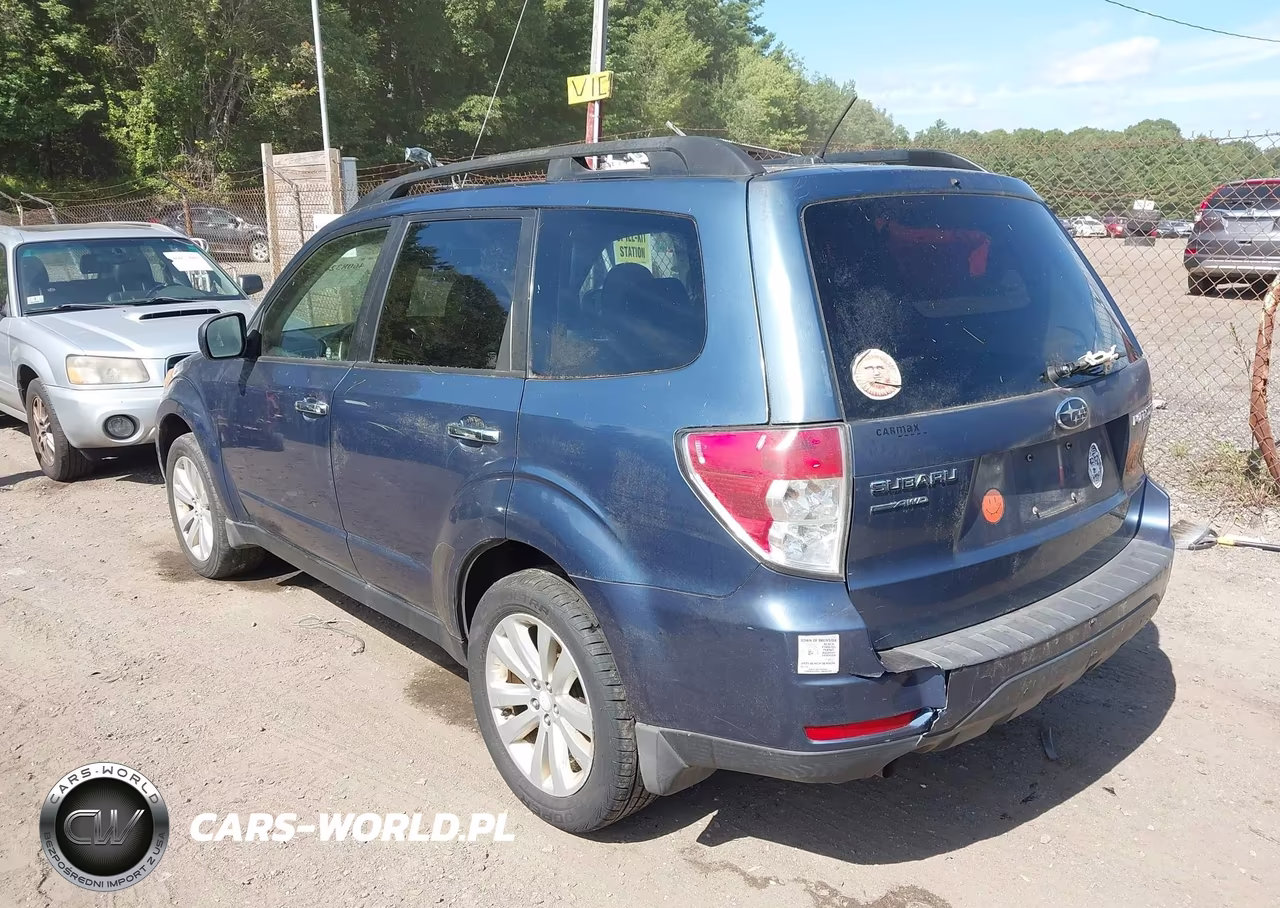 2011 Subaru Forester 2.5X Premium VIN:JF2SHADC7BH763442 - 3