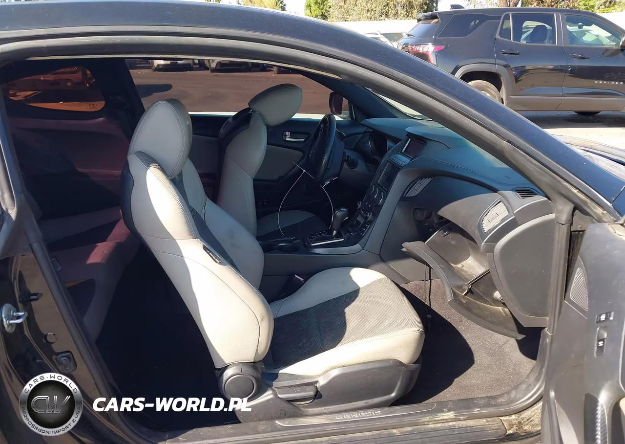 2016 Hyundai Genesis 3.8 Base VIN:KMHHT6KJ7GU136126 - 5