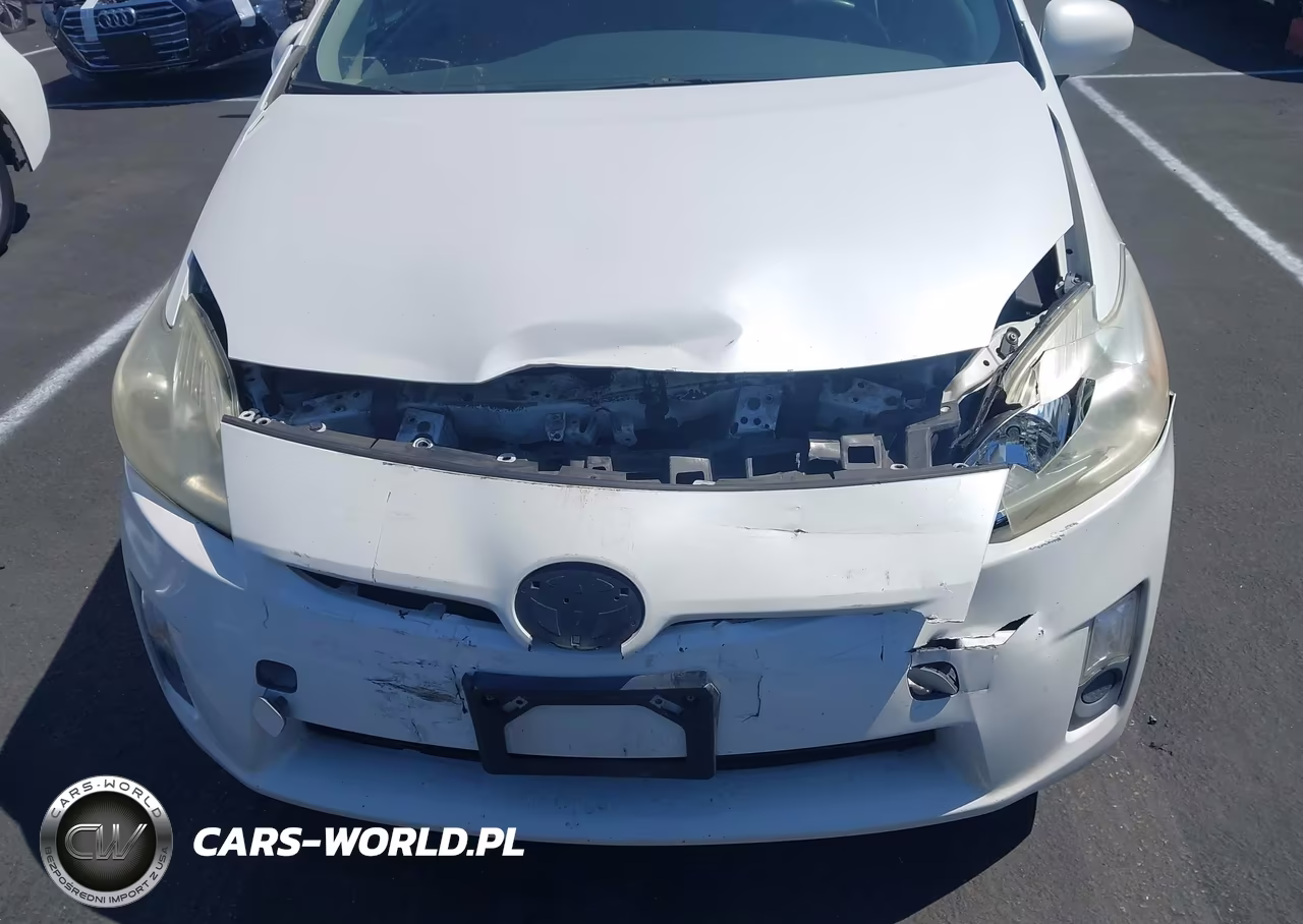2011 Toyota Prius Two VIN:JTDKN3DU9B0322275 - 6