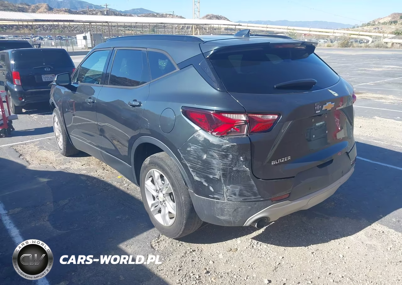 2019 Chevrolet Blazer VIN:3GNKBDRS6KS604251 - 3