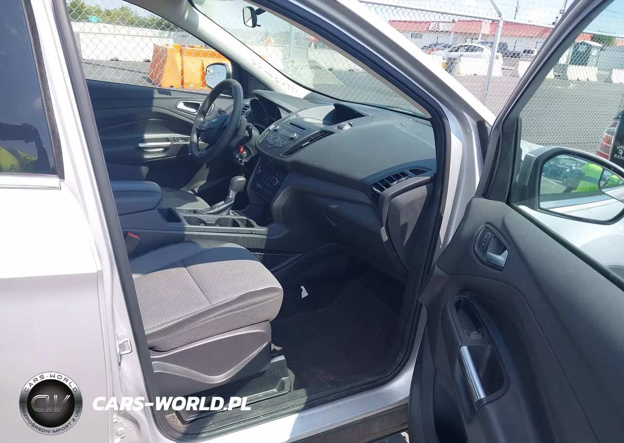 2017 Ford Escape Se VIN:1FMCU0GD3HUD27731 - 5