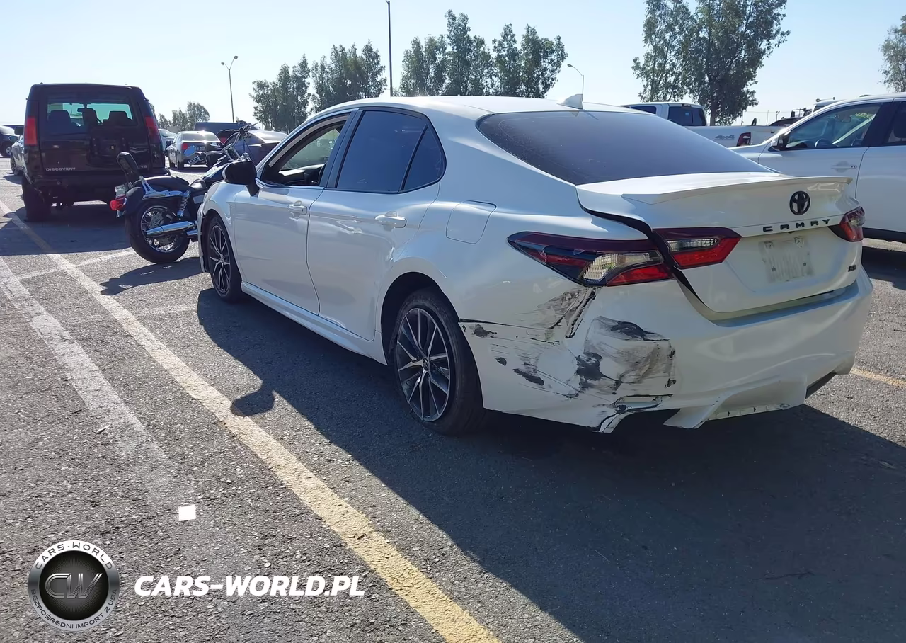 2021 Toyota Camry Se VIN:4T1T11AK3MU533843 - 3