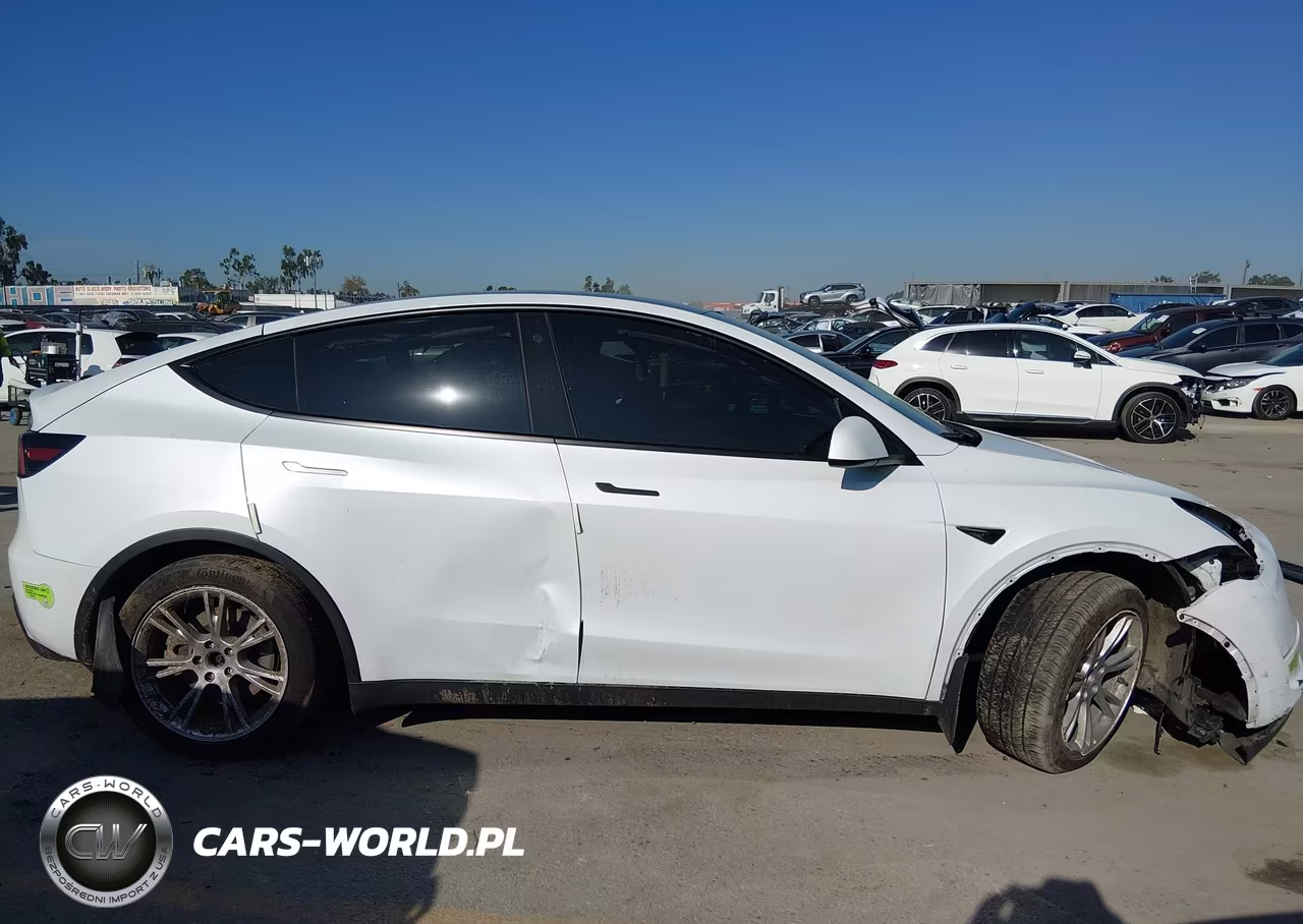 2023 Tesla Model Y Awd-Long Range Dual Motor All-Wheel Drive VIN:7SAYGDEE6PA030786 - 15