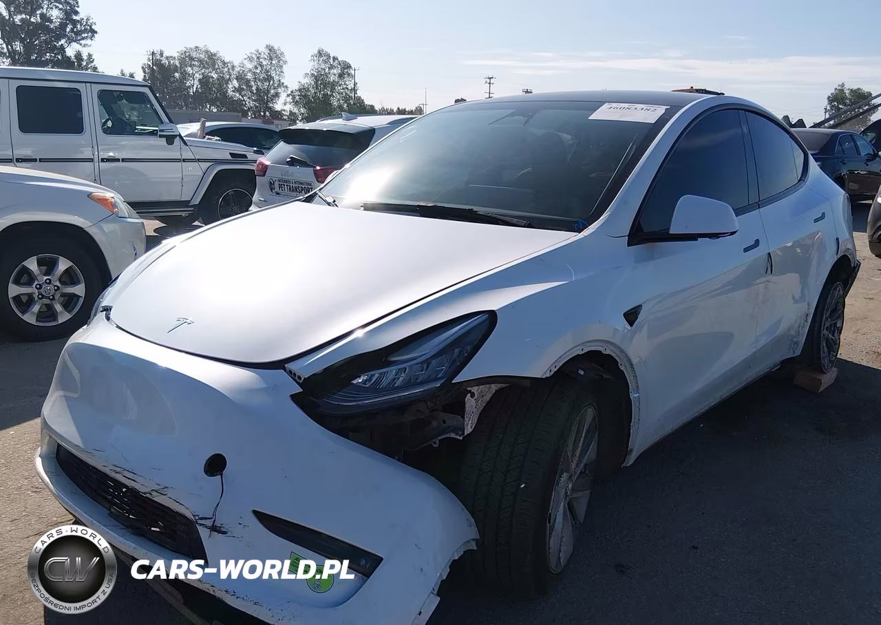 2023 Tesla Model Y Awd-Long Range Dual Motor All-Wheel Drive VIN:7SAYGDEE6PA030786 - 2