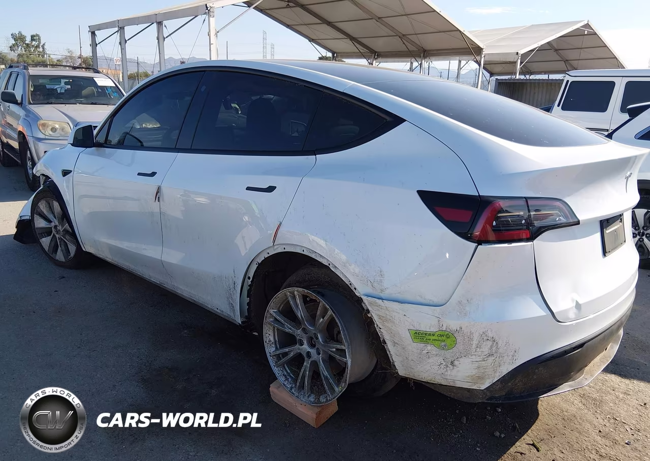 2023 Tesla Model Y Awd-Long Range Dual Motor All-Wheel Drive VIN:7SAYGDEE6PA030786 - 3