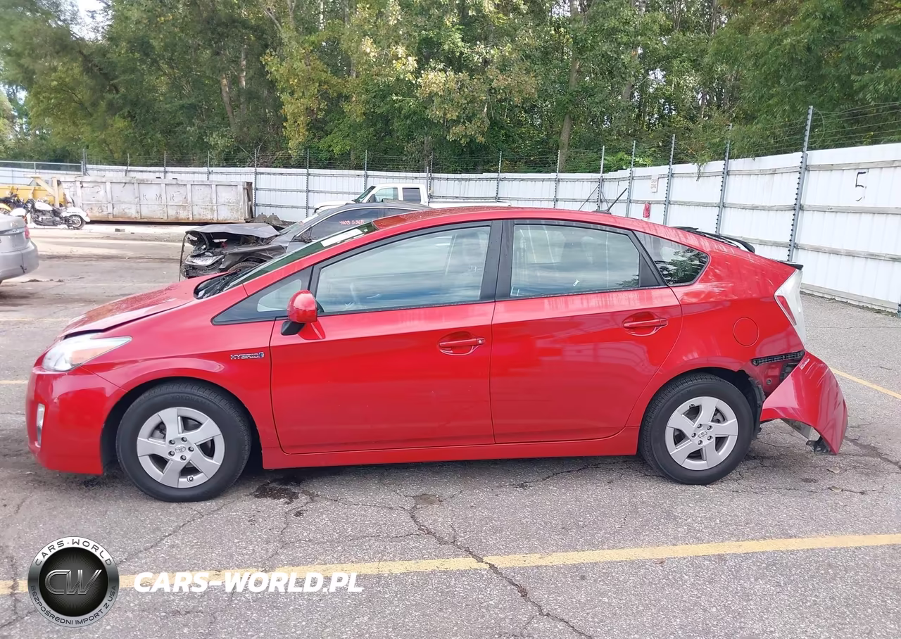 2011 Toyota Prius Three VIN:JTDKN3DU7B0314661 - 14
