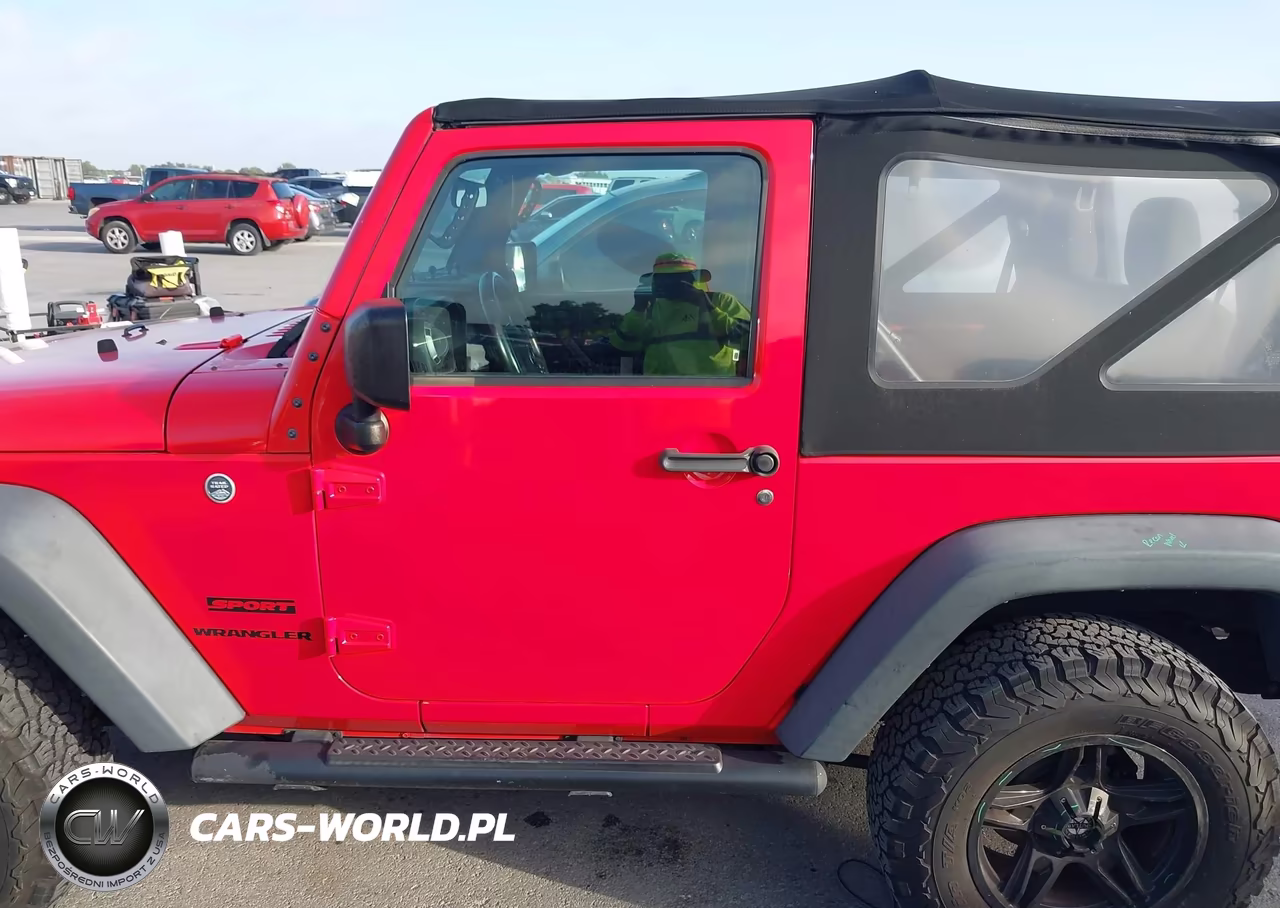 2016 Jeep Wrangler Sport VIN:1C4AJWAG3GL140665 - 14