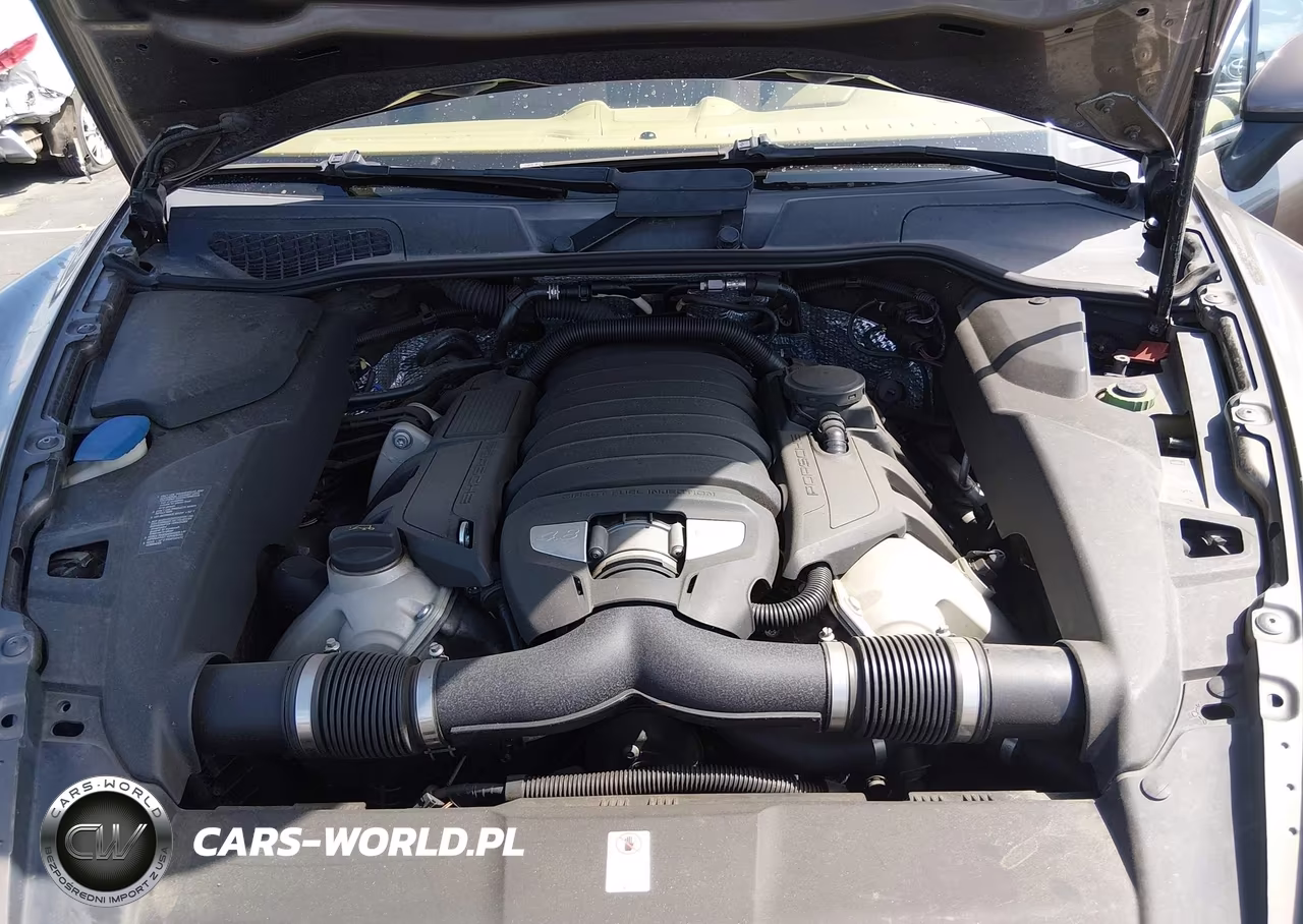 2011 Porsche Cayenne S VIN:WP1AB2A24BLA43041 - 10