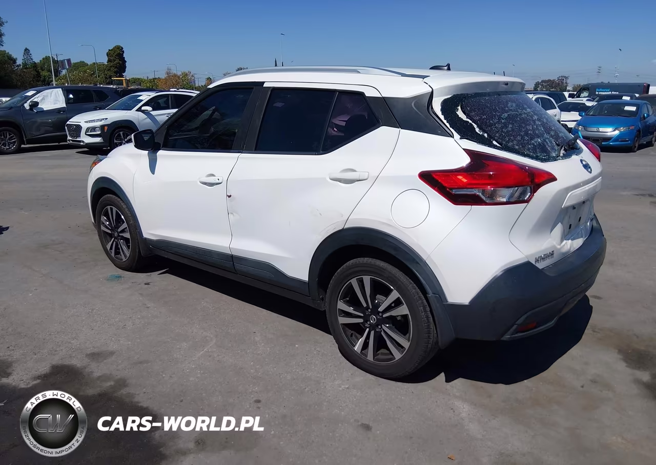 2018 Nissan Kicks Sv VIN:3N1CP5CU5JL527964 - 3