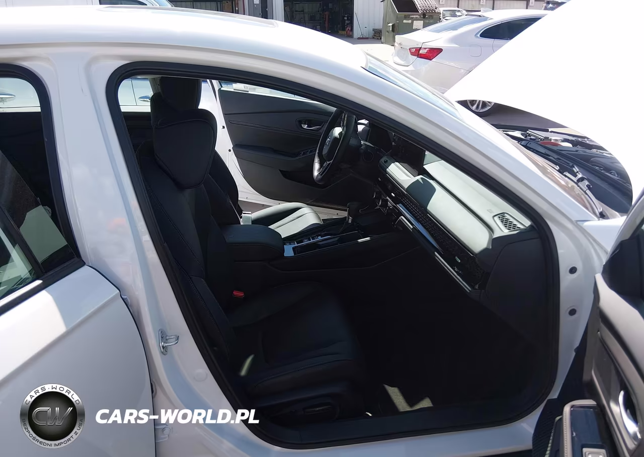 2026 Honda Accord Hybrid Touring VIN:1HGCY2F82TA051756 - 5