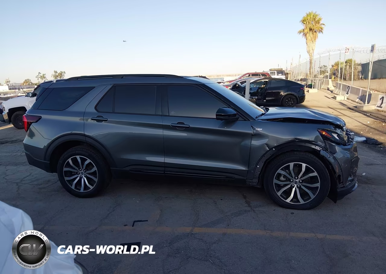 2025 Ford Explorer St-Line VIN:1FMUK7KH9SGB17329 - 13