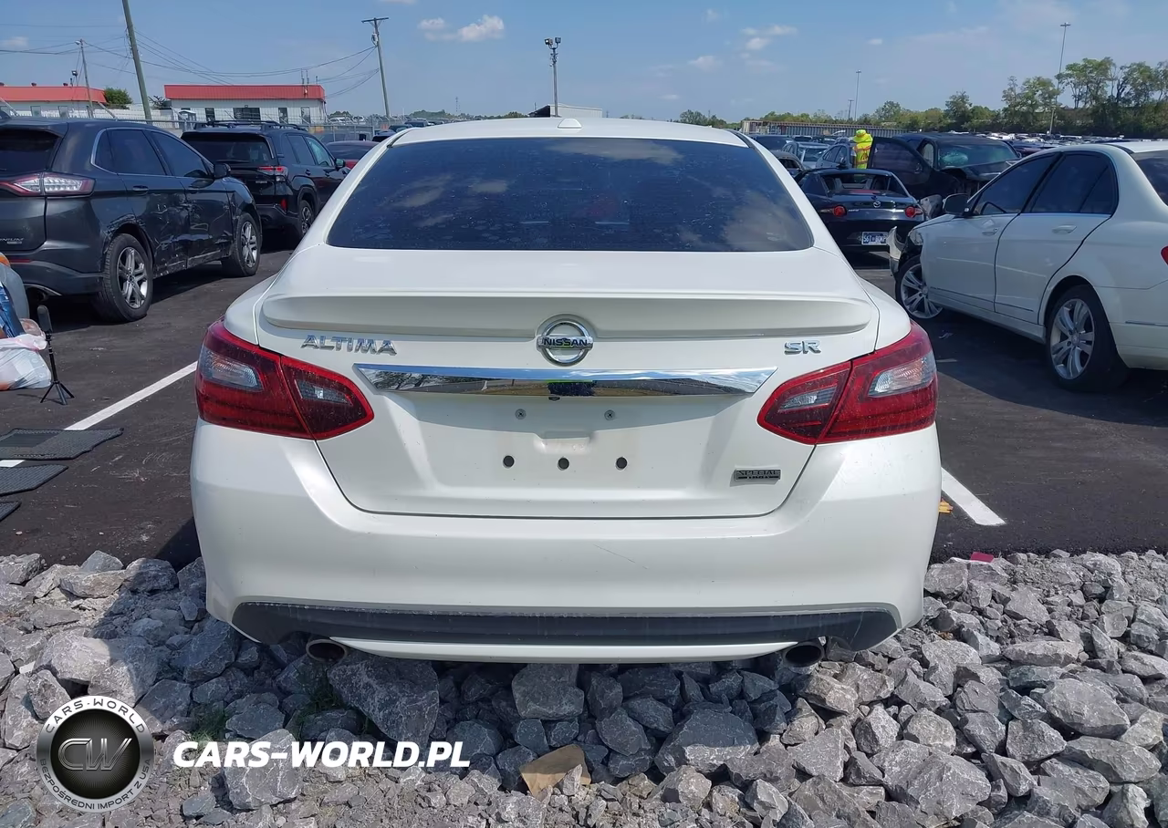 2018 Nissan Altima 2.5 Sr VIN:1N4AL3AP4JC260920 - 16