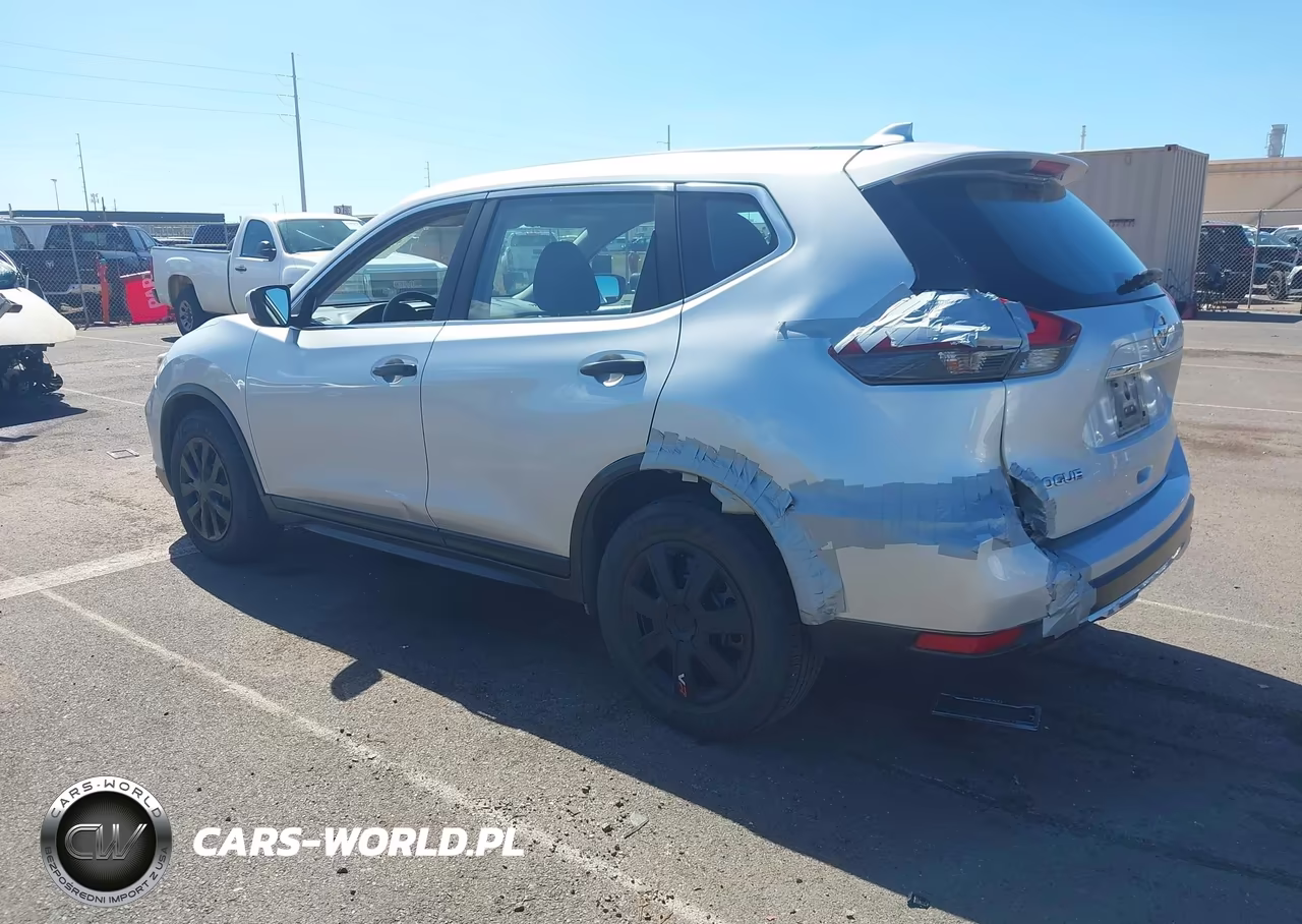 2019 Nissan Rogue S VIN:KNMAT2MT3KP519727 - 3