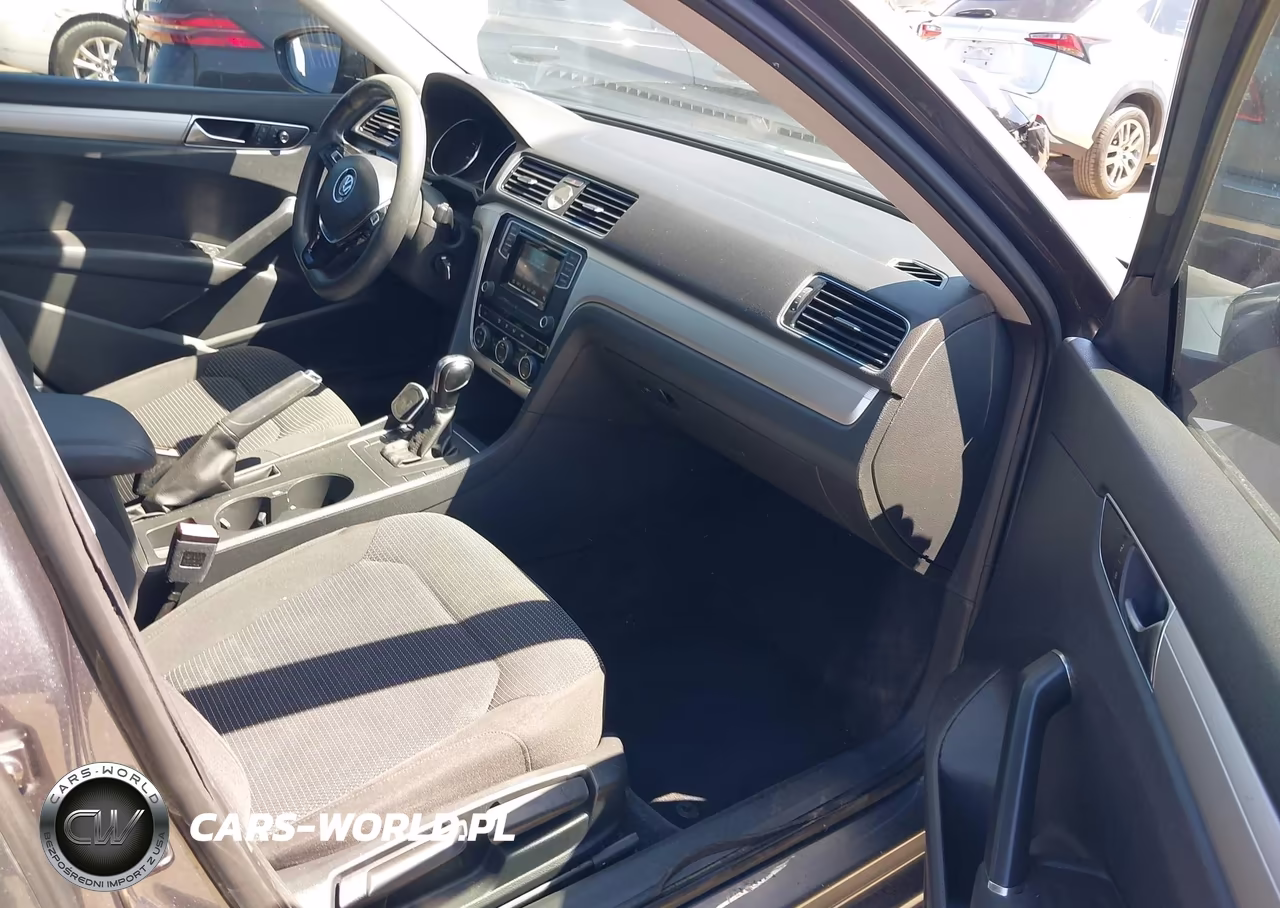2016 Volkswagen Passat 1.8T S VIN:1VWAT7A35GC036673 - 5