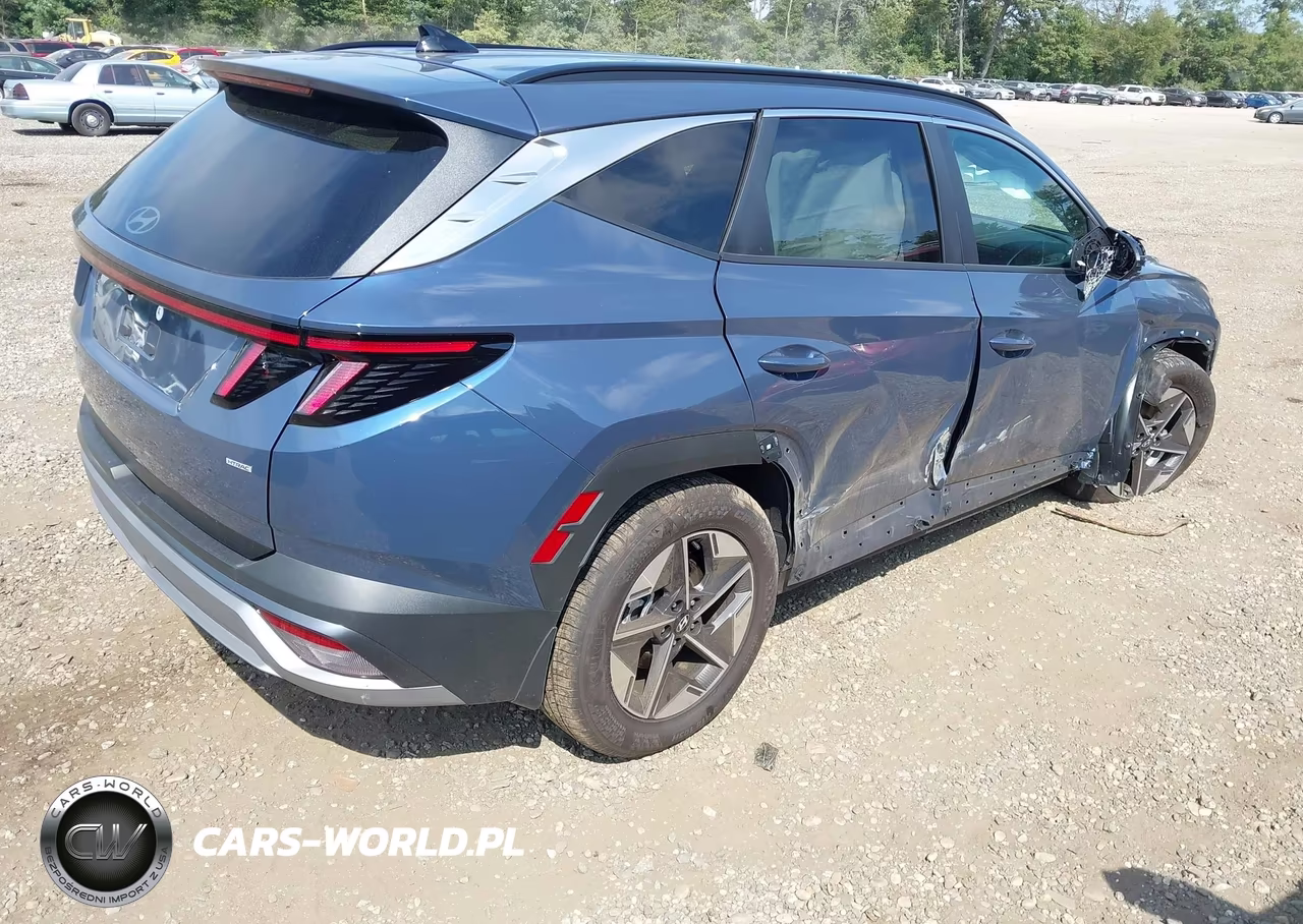 2026 Hyundai Tucson Sel Premium VIN:5NMJCCDE4TH741162 - 4