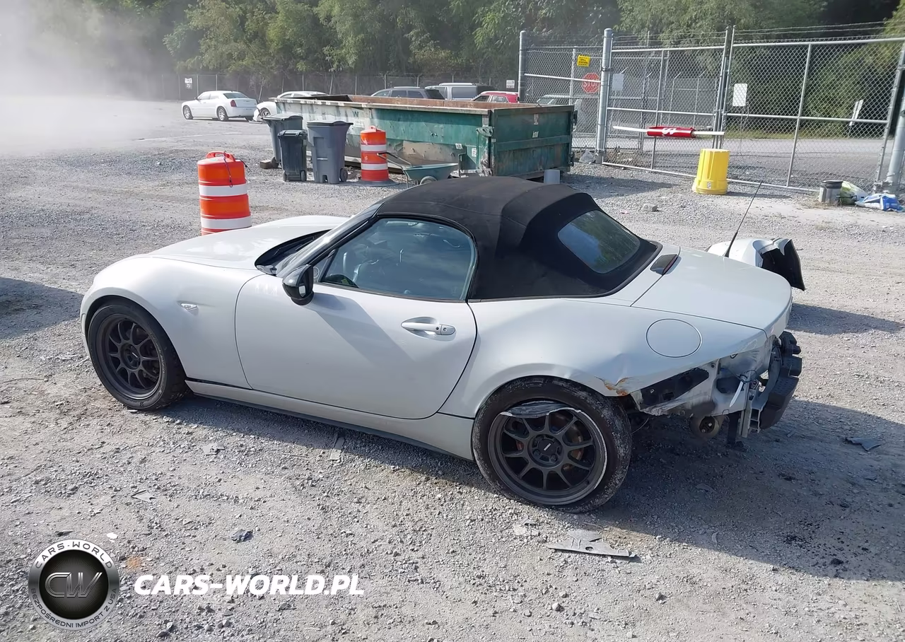2016 Mazda Mx-5 Miata Sport VIN:JM1NDAB75G0114709 - 3