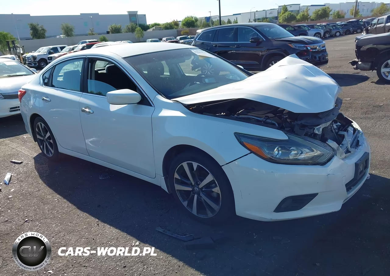 2016 Nissan Altima 2.5 Sr – zdjęcie 1 z 14