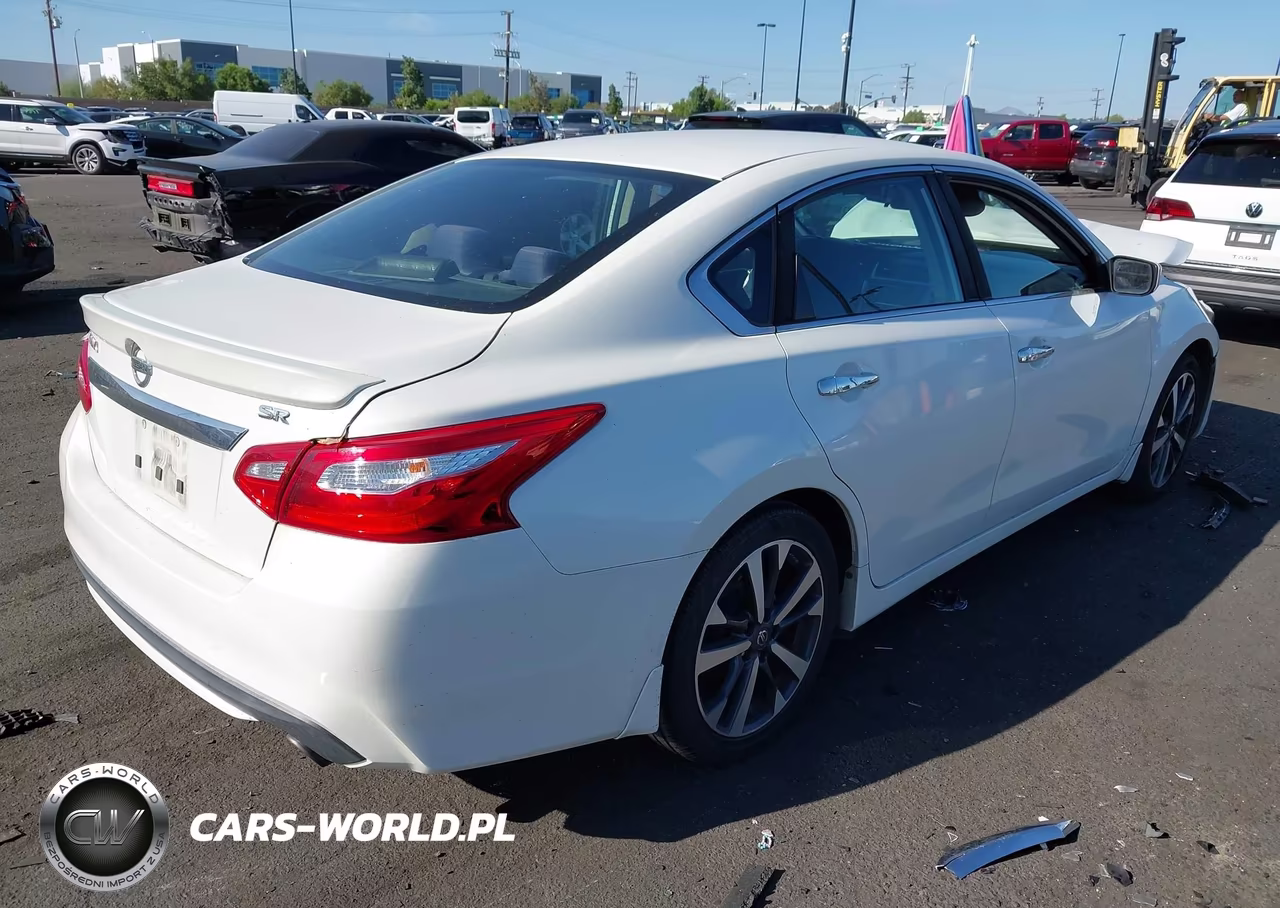 2016 Nissan Altima 2.5 Sr VIN:1N4AL3AP0GN379500 - 4