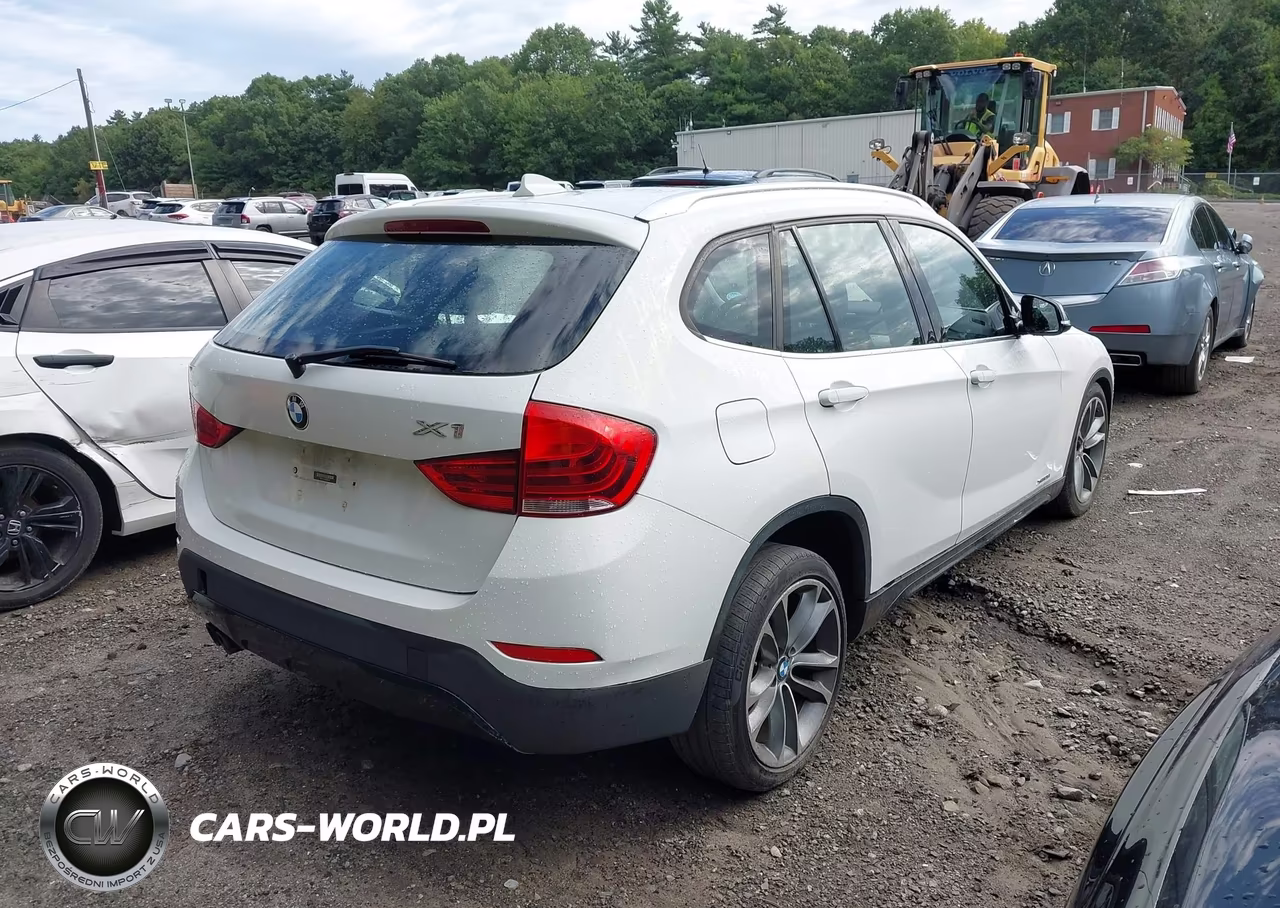 2013 BMW X1 xDrive28I VIN:WBAVL1C55DVR92376 - 4