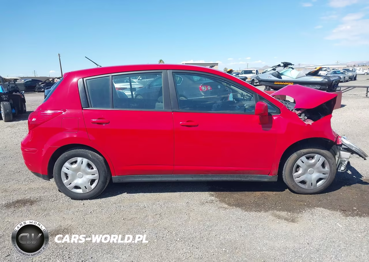 2010 Nissan Versa 1.8S VIN:3N1BC1CP3AL458234 - 14