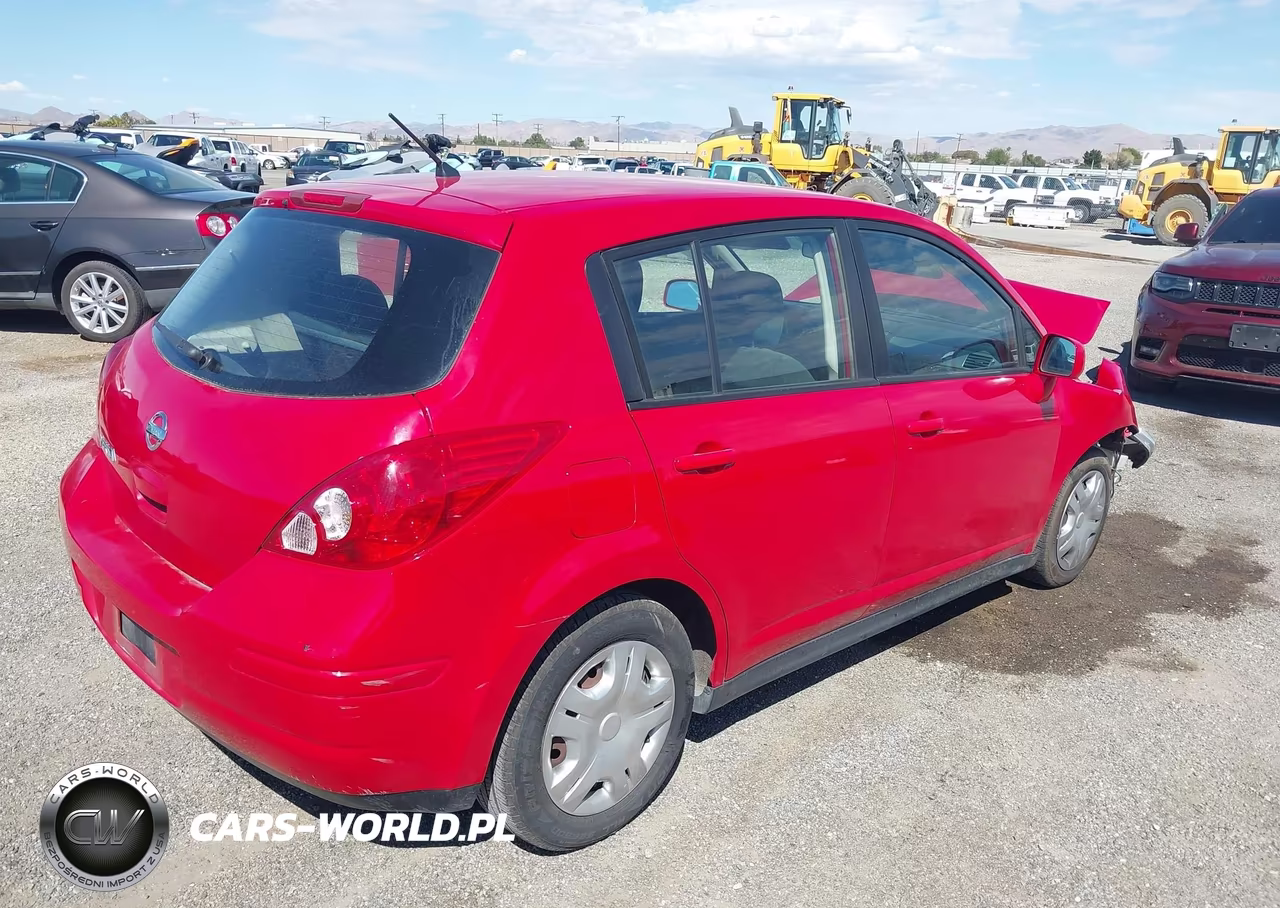 2010 Nissan Versa 1.8S VIN:3N1BC1CP3AL458234 - 4