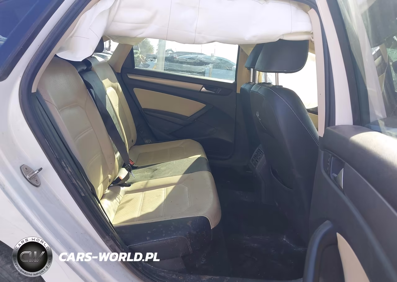 2015 Volkswagen Passat 2.0L Tdi Se VIN:1VWBV7A30FC057749 - 8