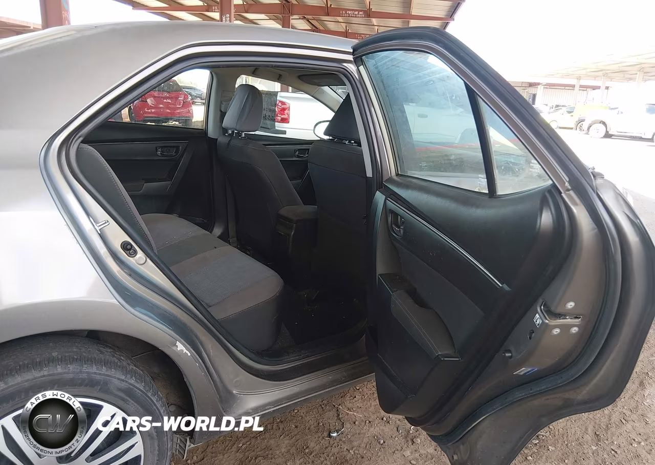 2017 Toyota Corolla Le VIN:5YFBURHE3HP673643 - 8