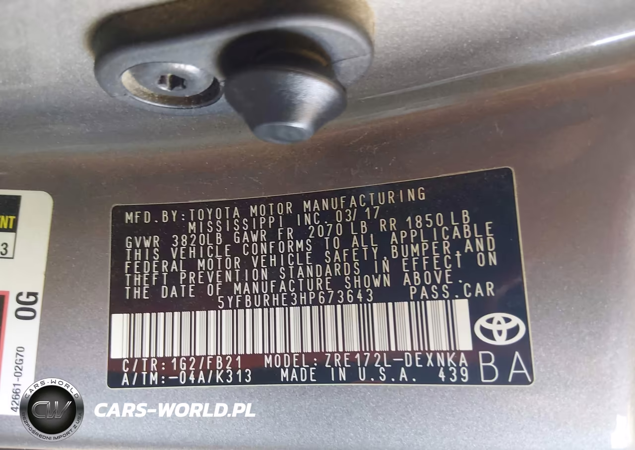 2017 Toyota Corolla Le VIN:5YFBURHE3HP673643 - 9