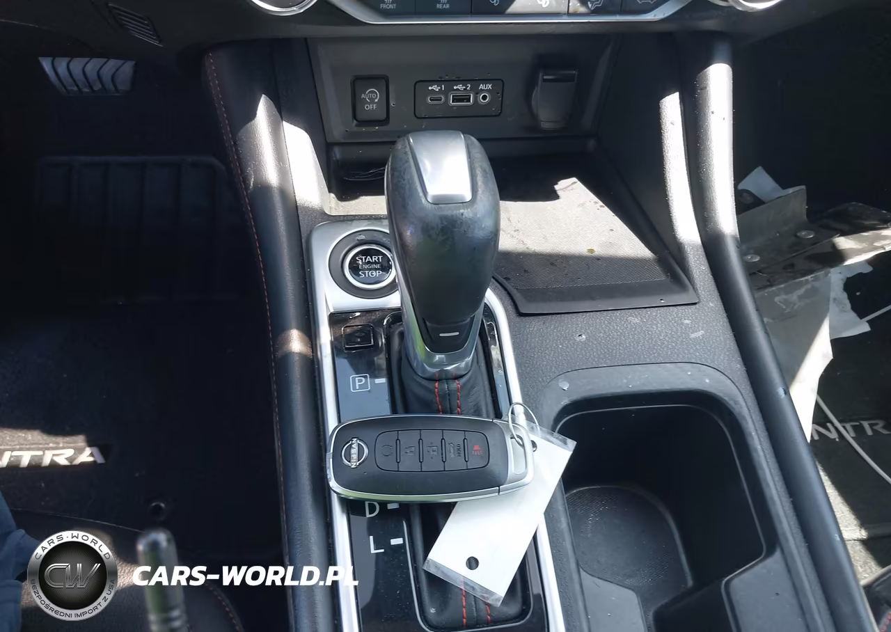 2025 Nissan Sentra Sr VIN:3N1AB8DV6SY243200 - 11