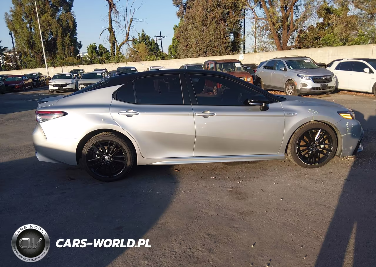 2021 Toyota Camry Xse Hybrid VIN:4T1K31AK5MU028229 - 13
