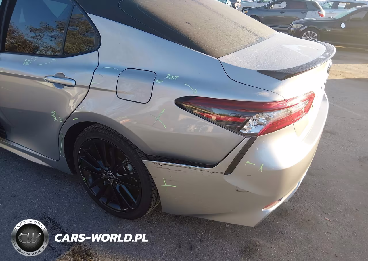2021 Toyota Camry Xse Hybrid VIN:4T1K31AK5MU028229 - 17