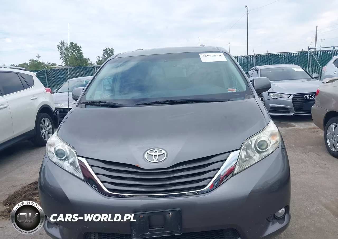 2011 Toyota Sienna Xle V6 VIN:5TDYK3DCXBS118754 - 12