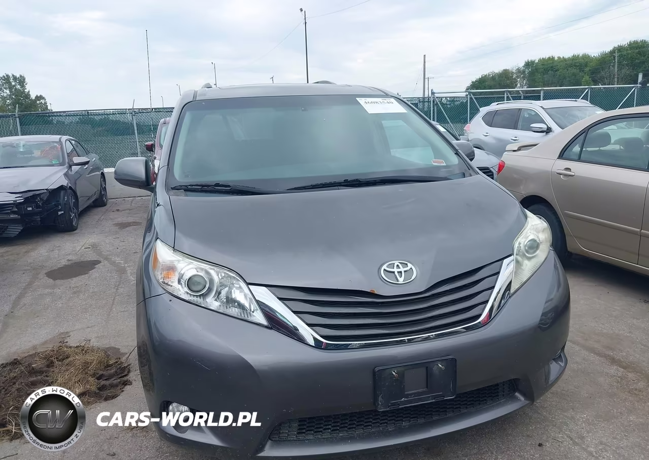 2011 Toyota Sienna Xle V6 VIN:5TDYK3DCXBS118754 - 6