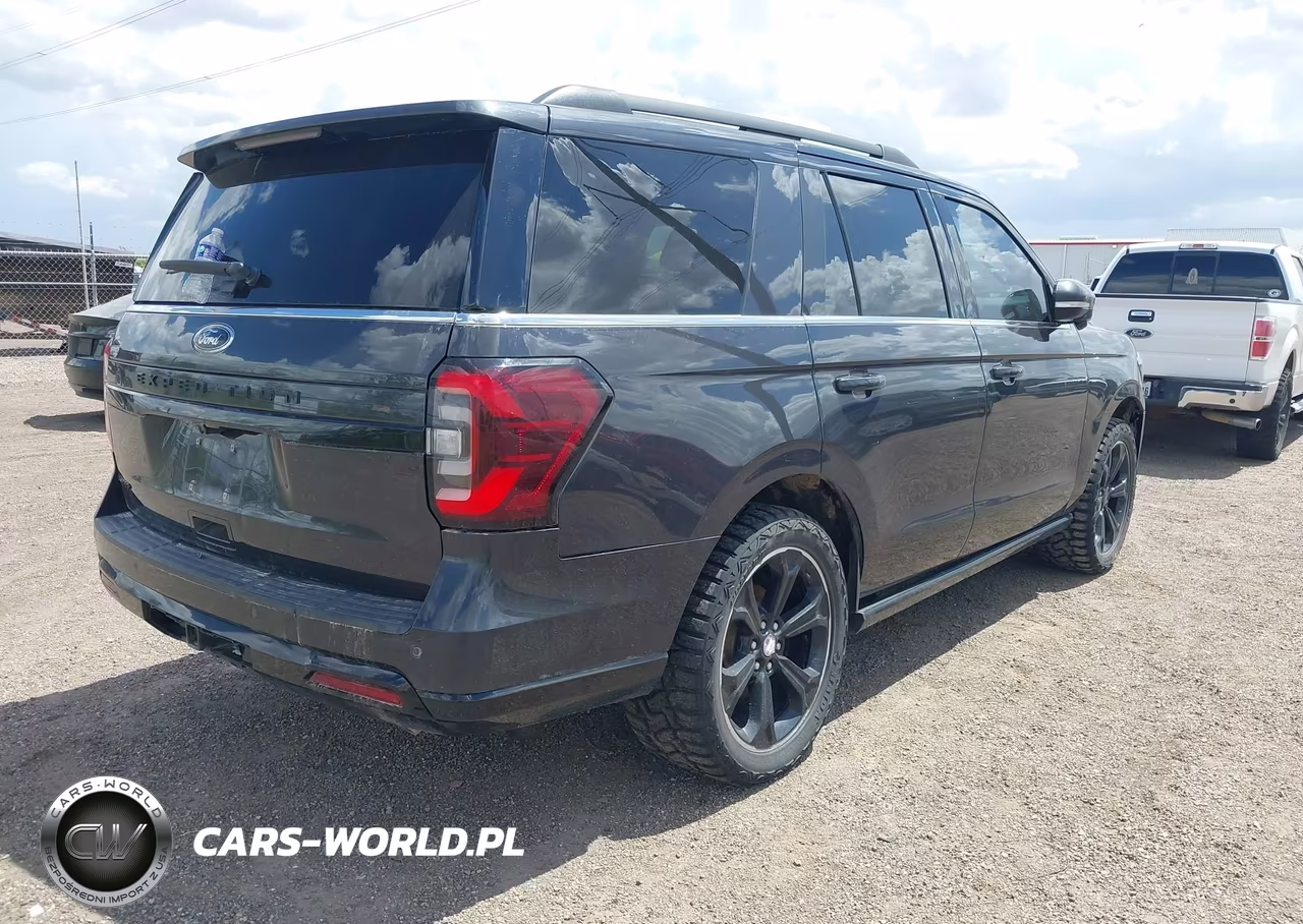 2023 Ford Expedition Limited VIN:1FMJU1K86PEA19954 - 4