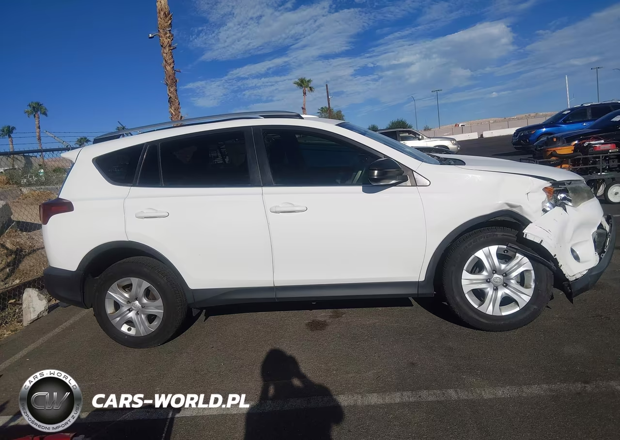 2015 Toyota Rav4 Le VIN:JTMZFREVXFJ056920 - 13