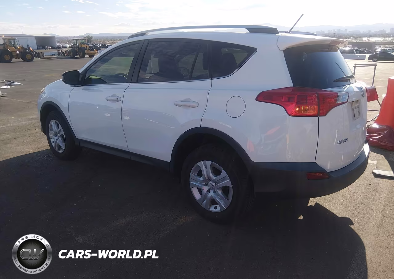 2015 Toyota Rav4 Le VIN:JTMZFREVXFJ056920 - 3