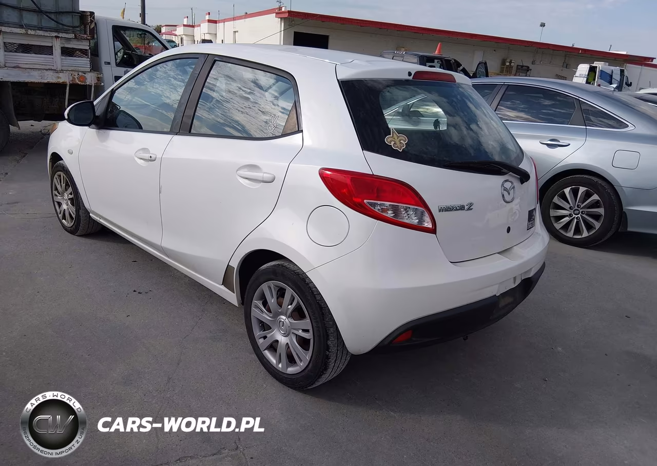 2013 Mazda Mazda2 Sport VIN:JM1DE1KY4D0156012 - 3