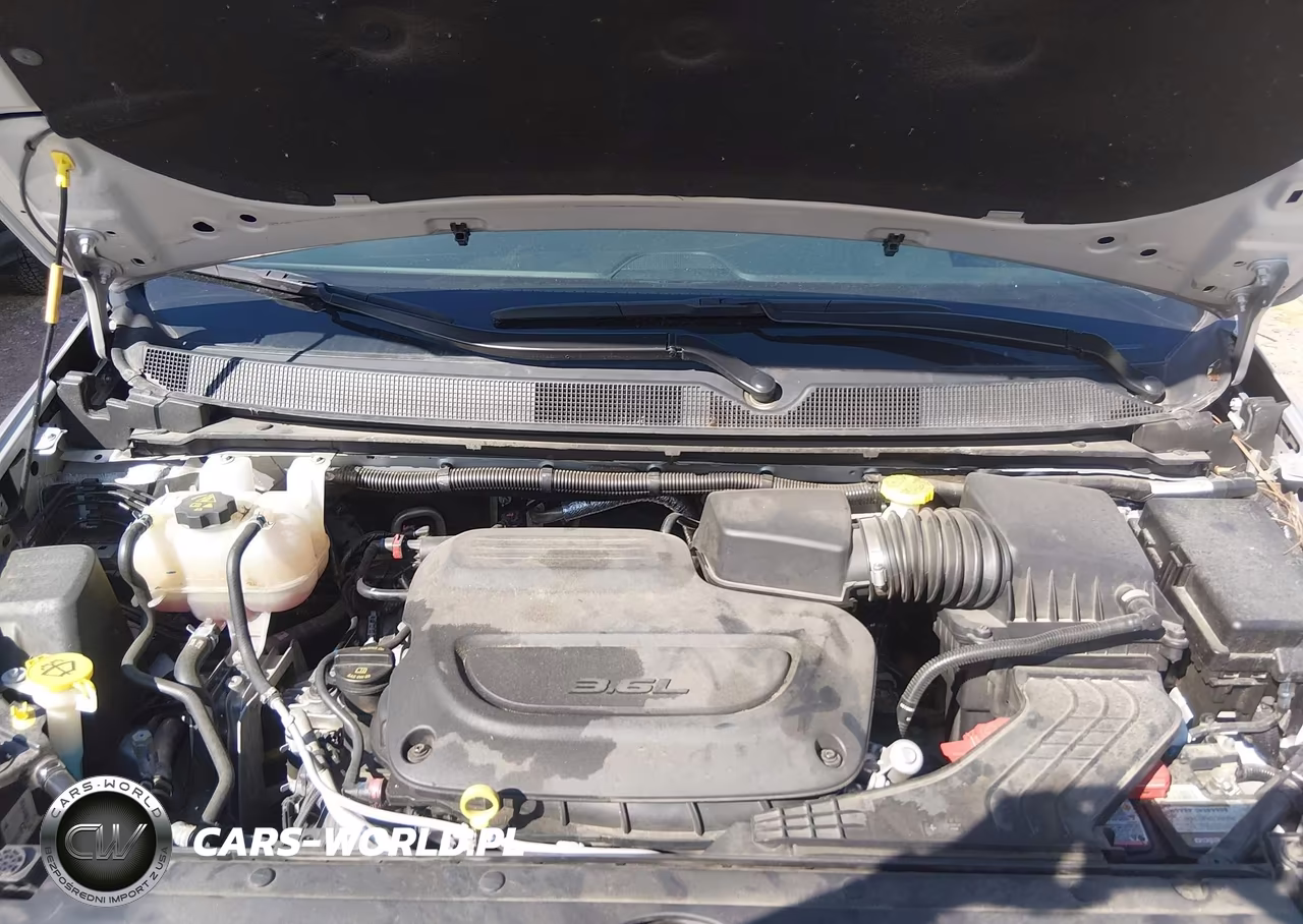 2024 Chrysler Pacifica Touring L VIN:2C4RC1BG0RR146318 - 10