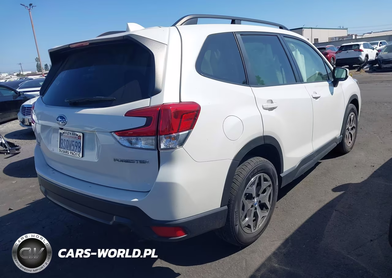 2020 Subaru Forester Premium VIN:JF2SKAGC6LH600778 - 4