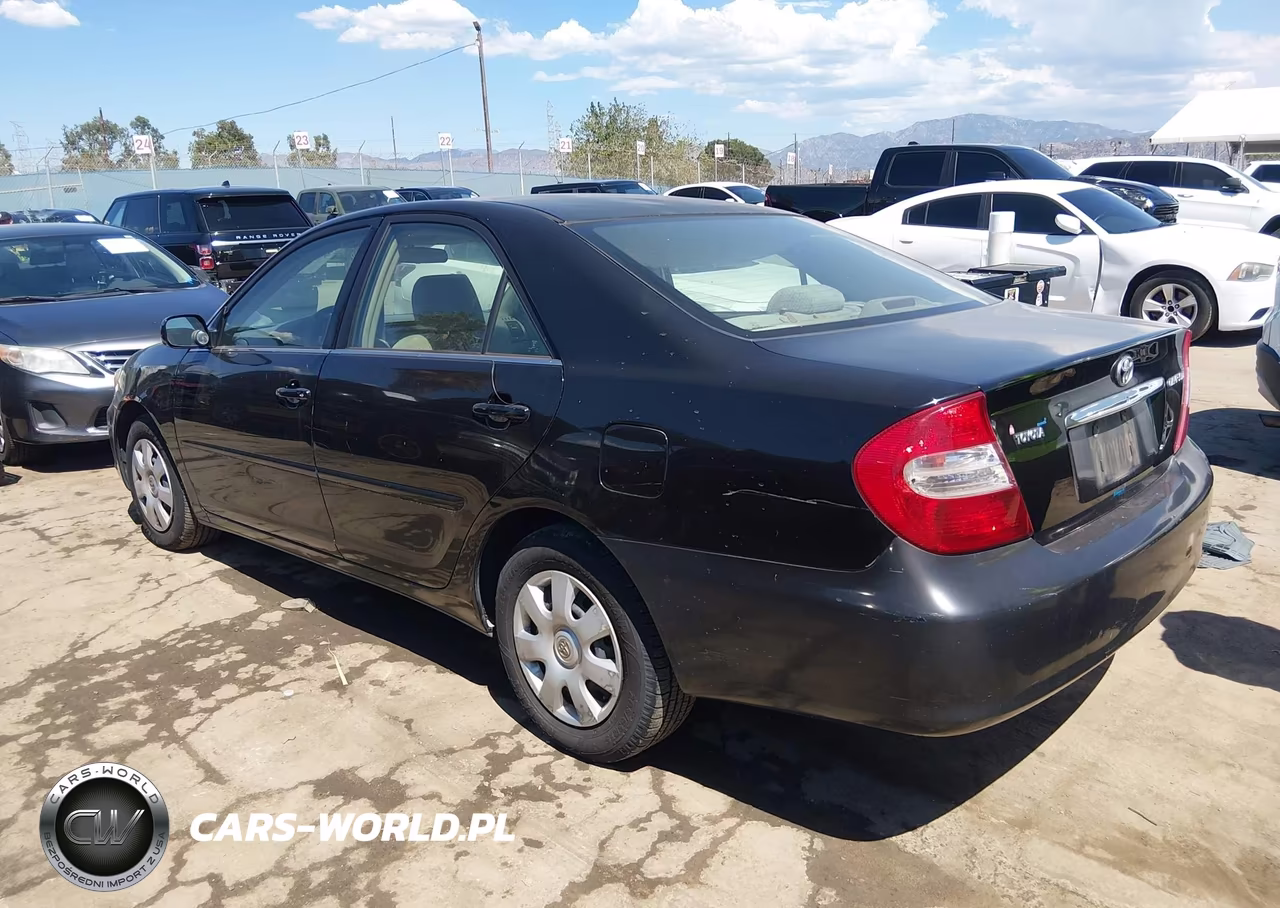 2004 Toyota Camry Le VIN:4T1BE32K34U334477 - 3