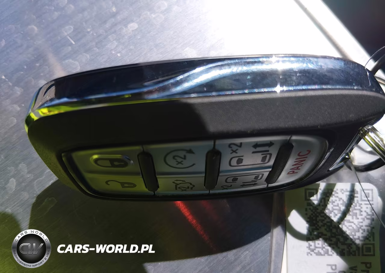 2027 Chrysler Pacifica VIN:2C4RC1BG9VR563804 - 11