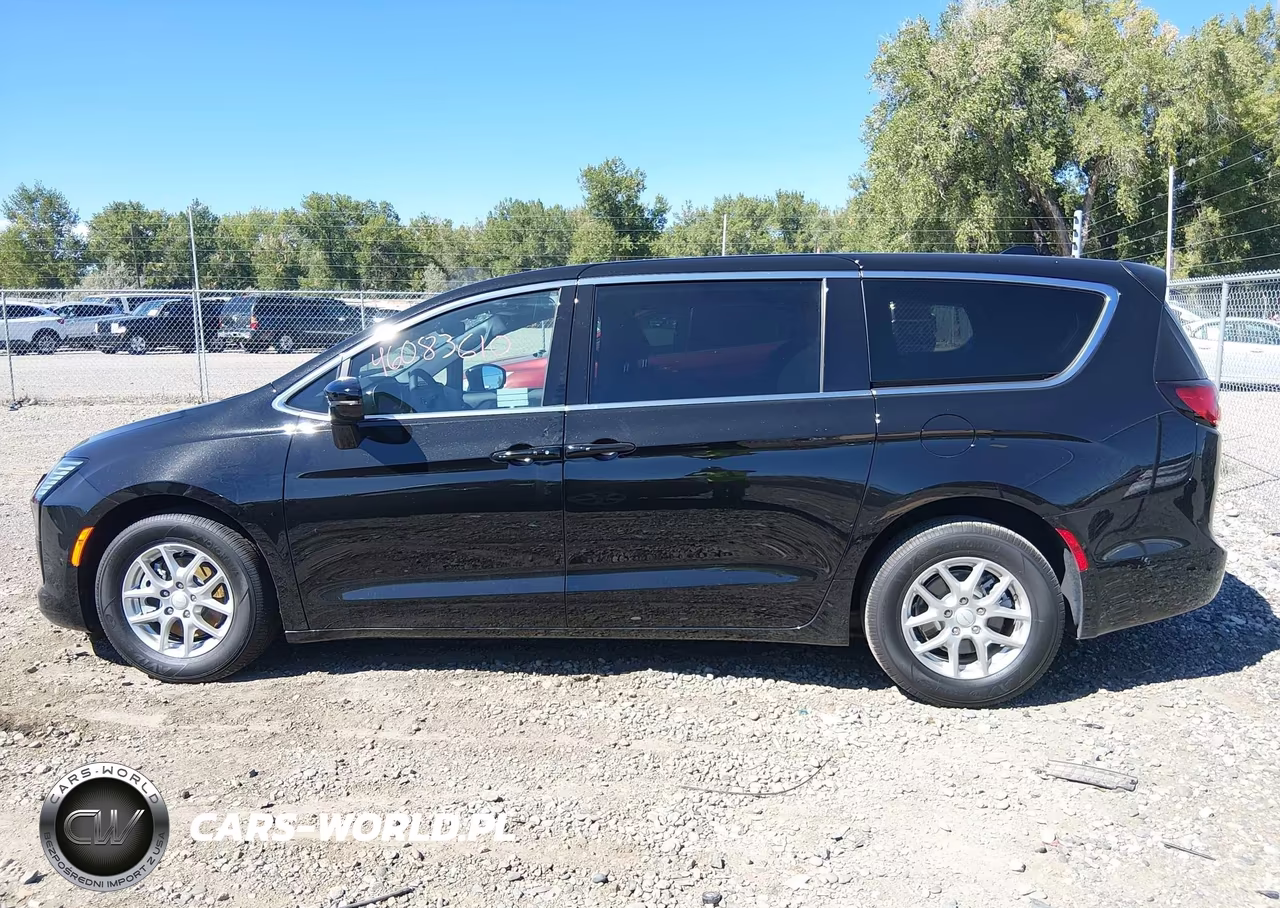 2027 Chrysler Pacifica VIN:2C4RC1BG9VR563804 - 14