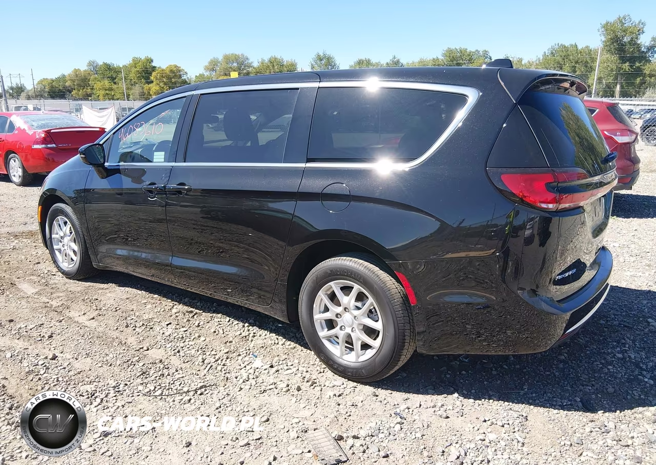 2027 Chrysler Pacifica VIN:2C4RC1BG9VR563804 - 3