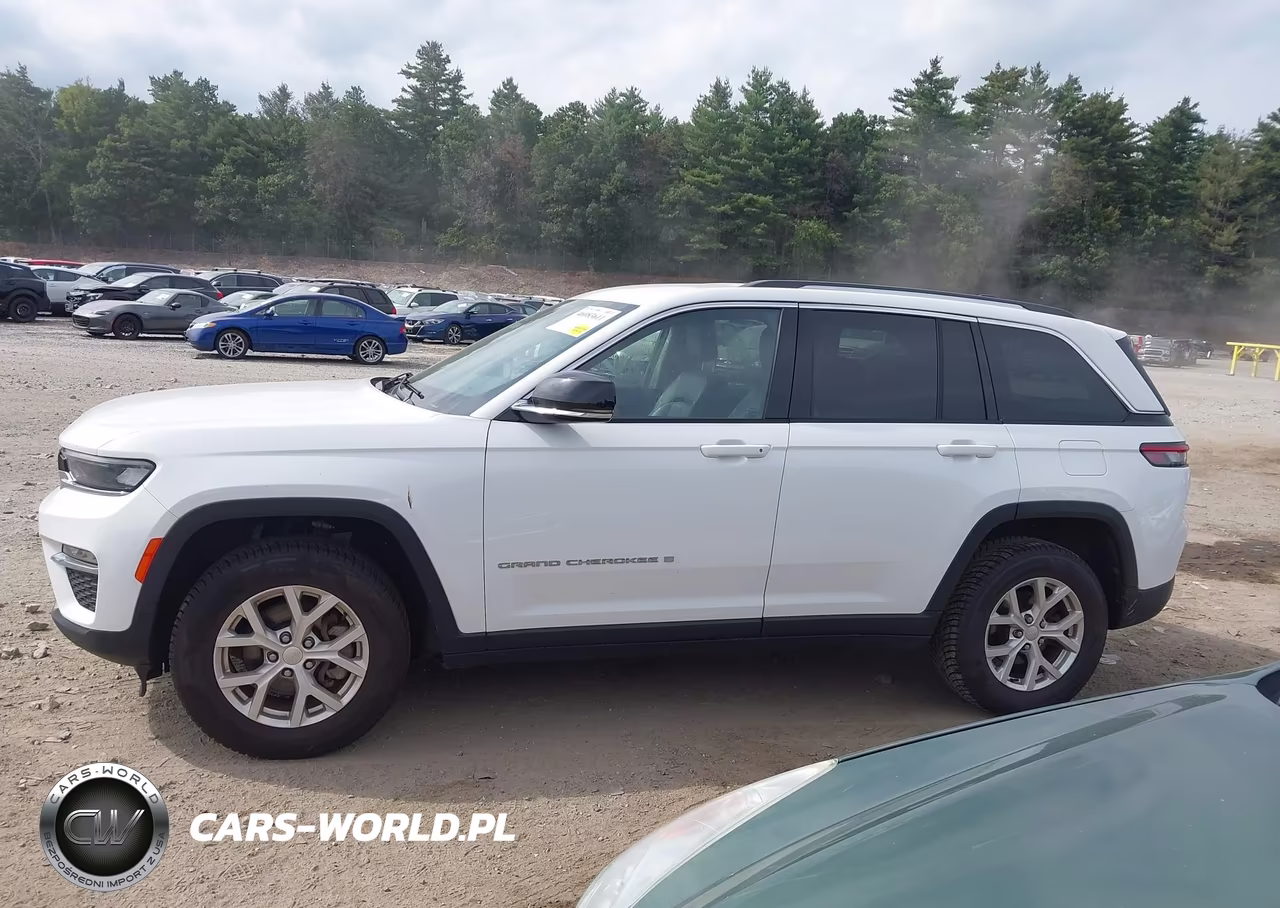 2023 Jeep Grand Cherokee Limited 4X4 VIN:1C4RJHBG4PC510289 - 14