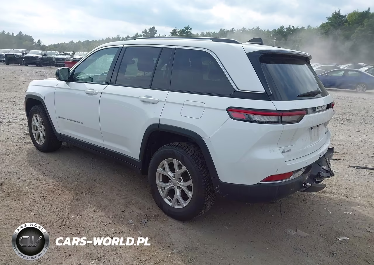 2023 Jeep Grand Cherokee Limited 4X4 VIN:1C4RJHBG4PC510289 - 3