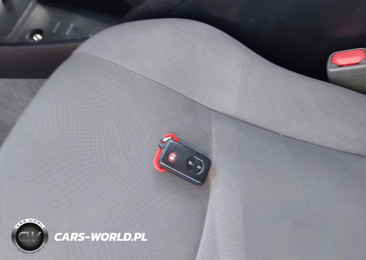 2015 Toyota Prius Three VIN:JTDKN3DU1F0446465 - 11