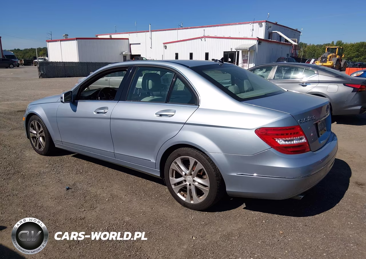2013 Mercedes-Benz C 250 Luxury VIN:WDDGF4HB1DA791364 - 3
