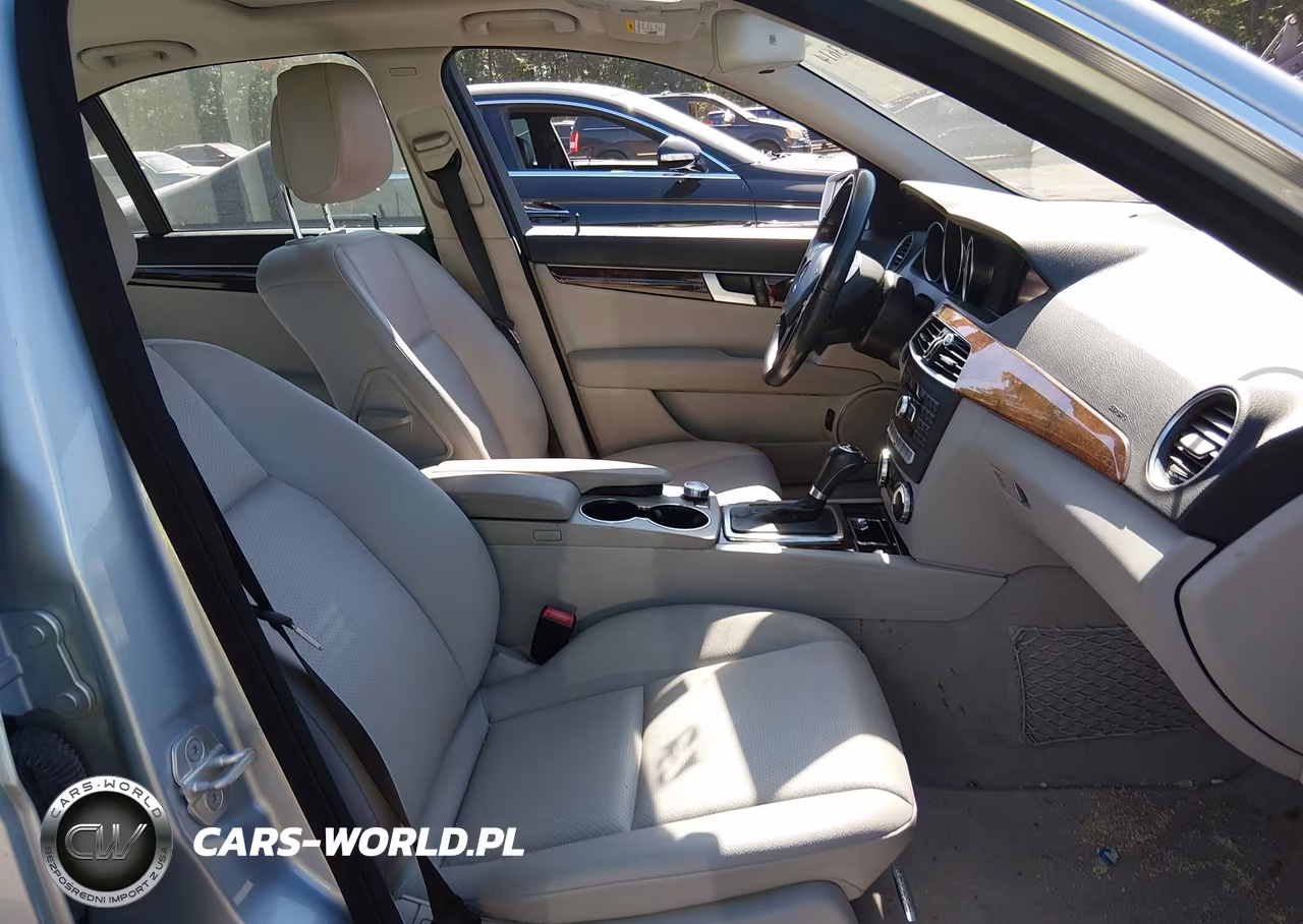2013 Mercedes-Benz C 250 Luxury VIN:WDDGF4HB1DA791364 - 5
