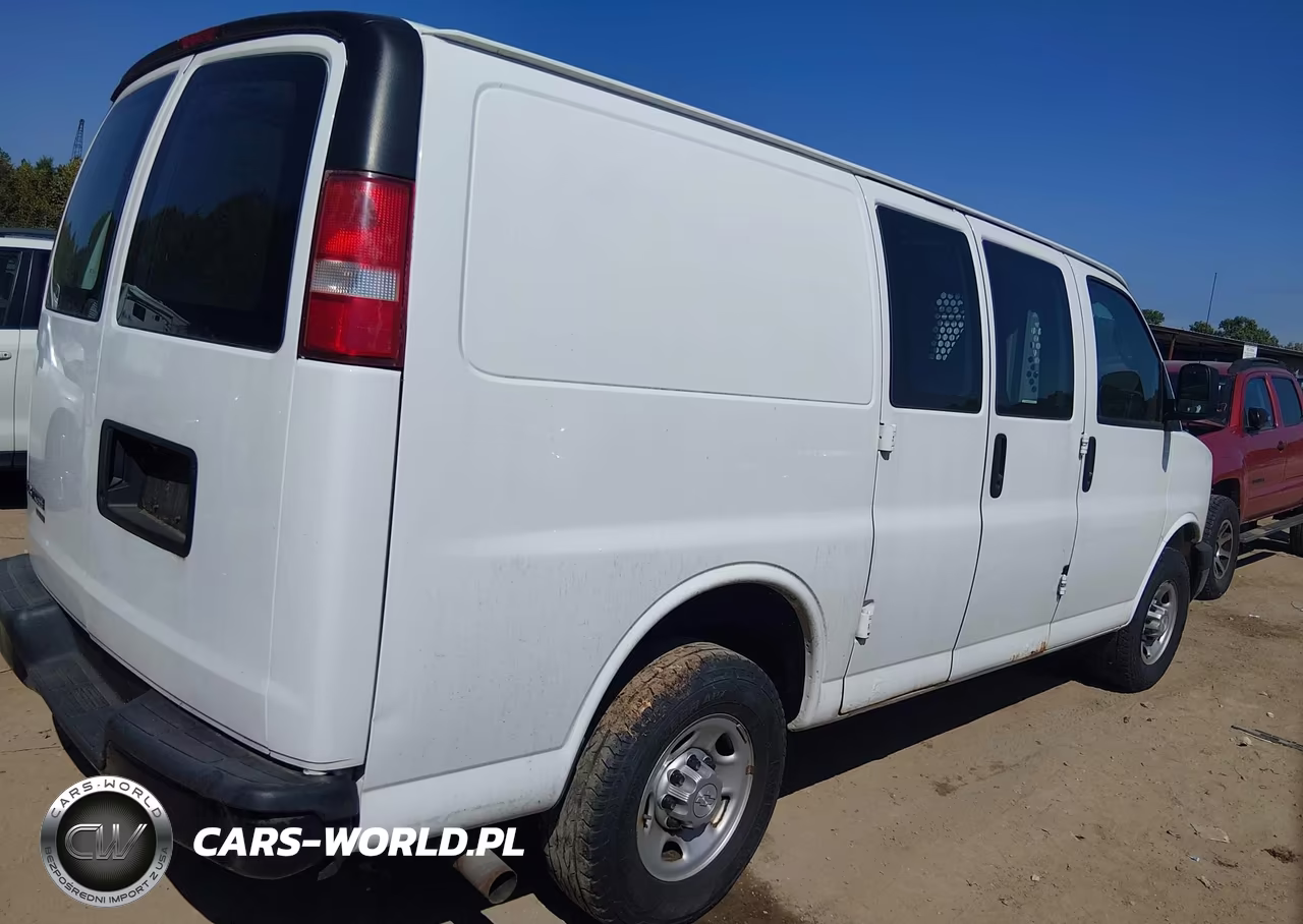 2016 Chevrolet Express 2500 Work Van VIN:1GCWGAFF3G1198682 - 4