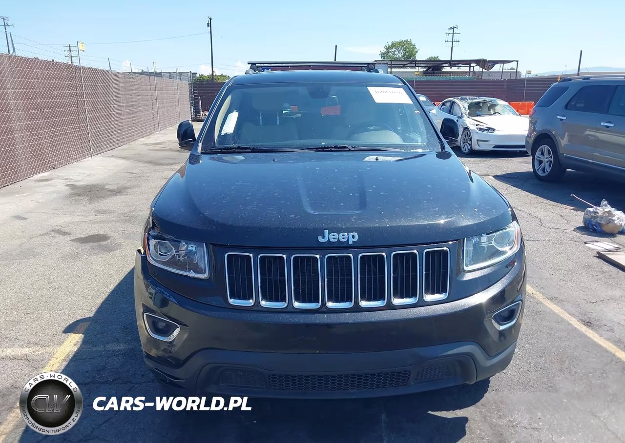 2015 Jeep Grand Cherokee Laredo VIN:1C4RJFAG8FC208105 - 12